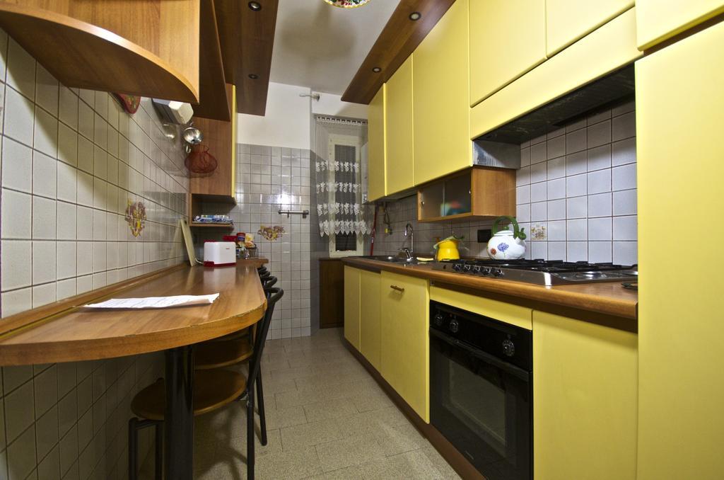 Apartment Arenula Rome Room photo