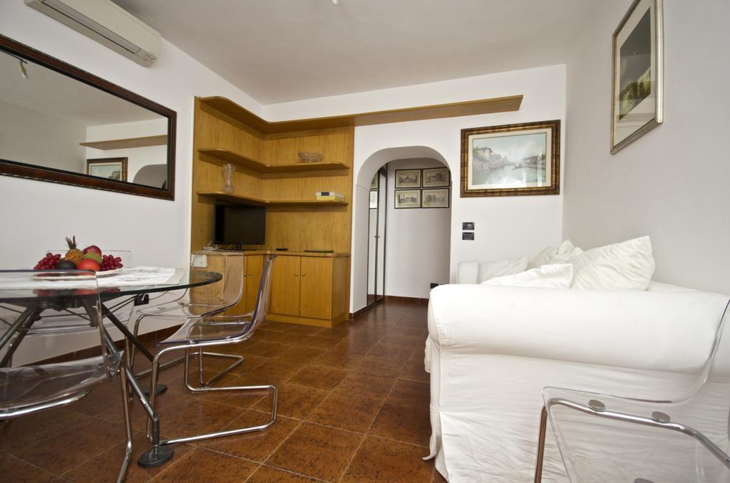 Apartment Arenula Rome Room photo